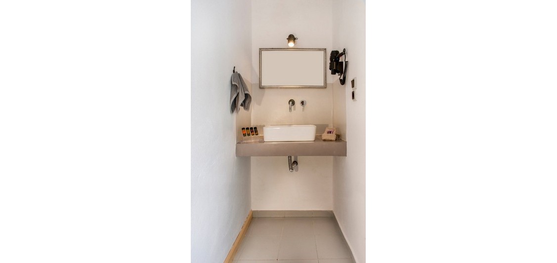 Superior Pool-view Studio - 2 adults