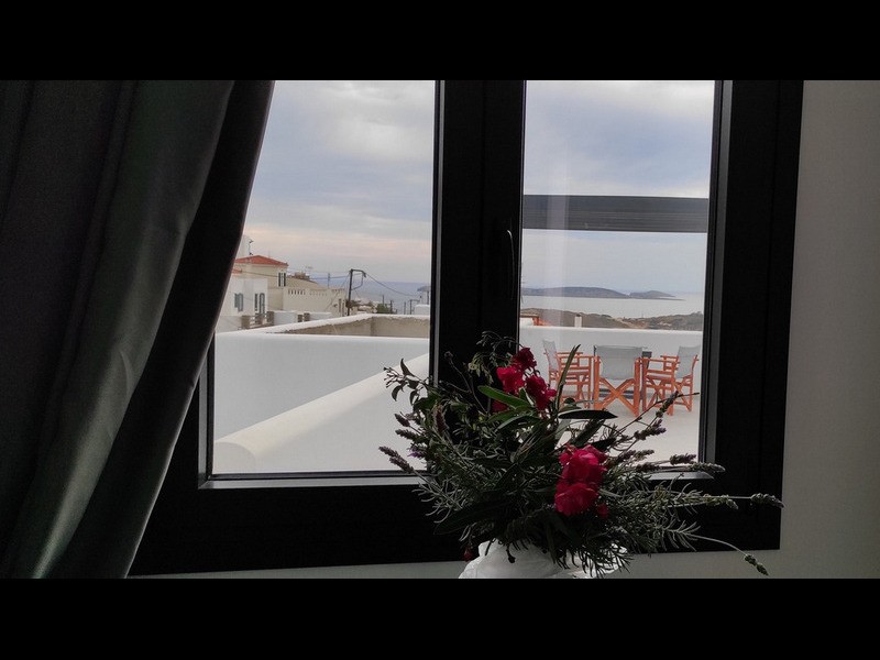 Estúdio triplo com vista mar