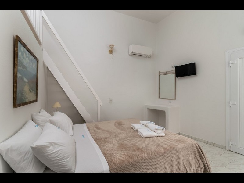 Traditional room 1