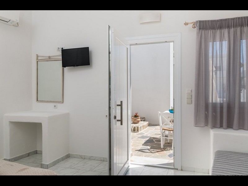 Traditional room 1