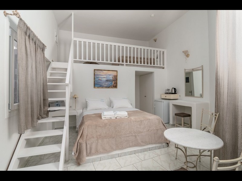 Traditional room 2