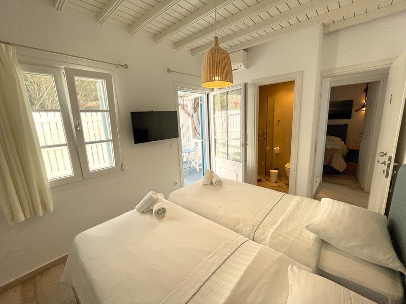 Двухместный номер с 1 кроватью или 2 отдельными кроватями с патио - Atrium - Νο.6