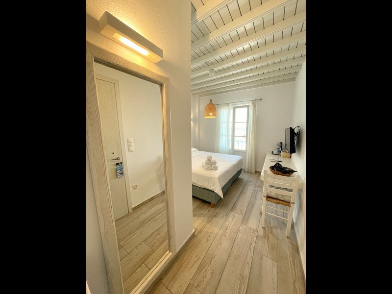 Двухместный номер с 1 кроватью или 2 отдельными кроватями с балконом - Νο.3