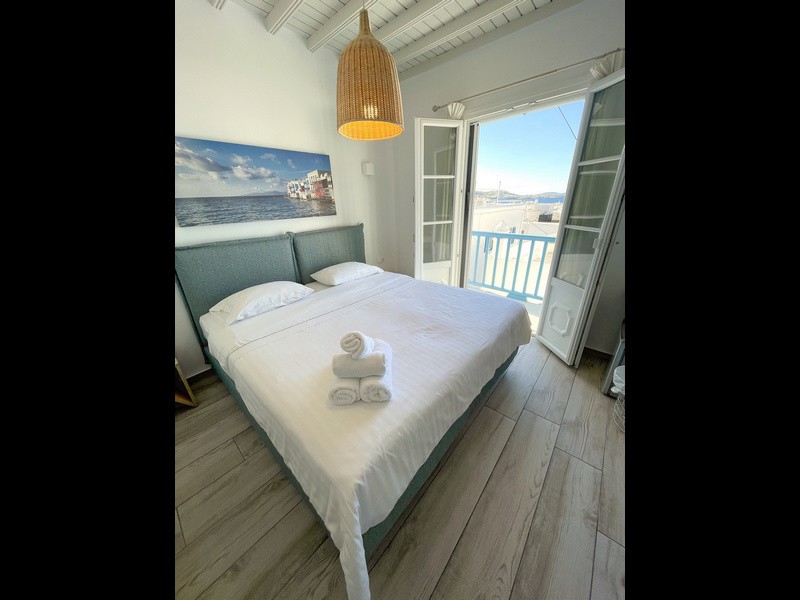 Двухместный номер с 1 кроватью или 2 отдельными кроватями с балконом - Νο.3