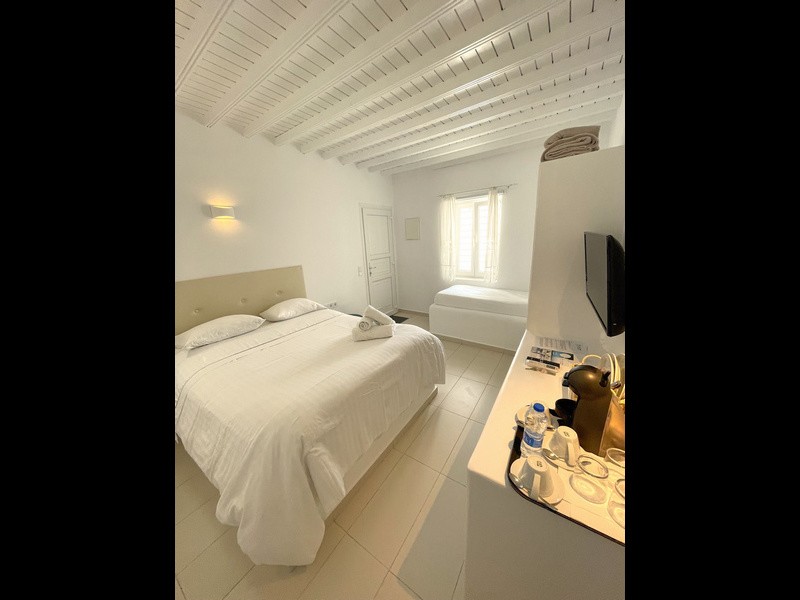 Трехместный номер (первый этаж) - Νο.9