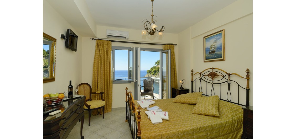 Deluxe Double Room with Sea View - 2 persons