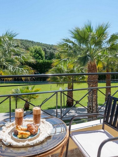 Studio Superior - 2-3 persoane