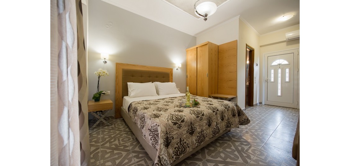 Studio Superior - 2-3 persoane