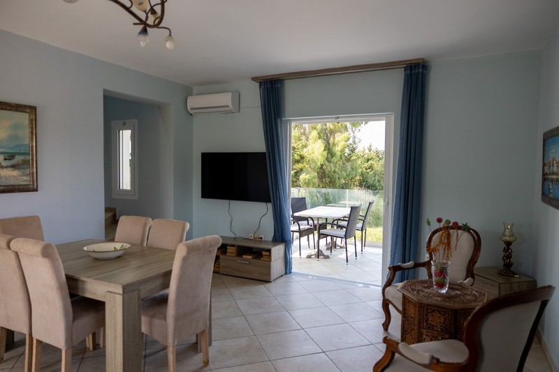 Villa mit privatem Pool mit Meerblick - Aris