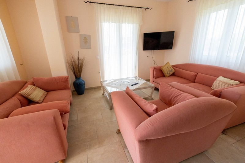 Villa mit privatem Pool mit Meerblick - Fivos