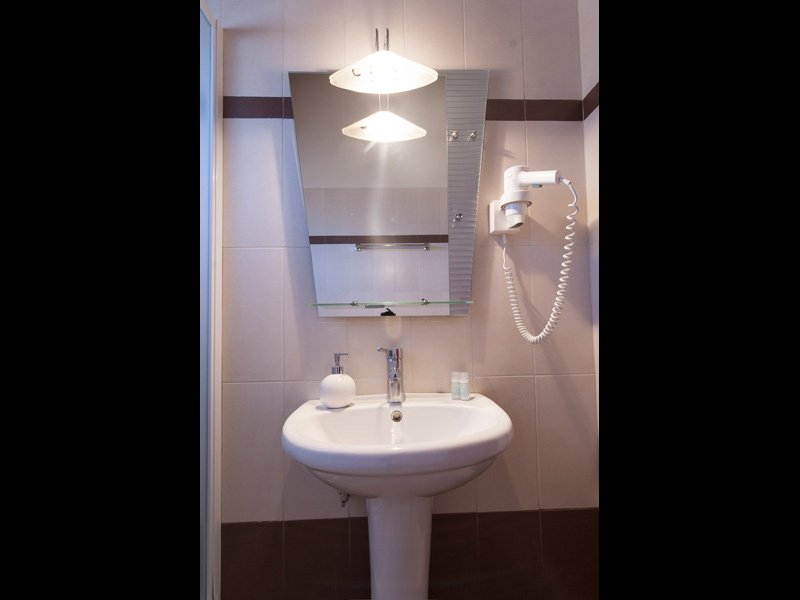 Quarto Duplo Superior 18m<sup>2</sup> (2 pessoas)