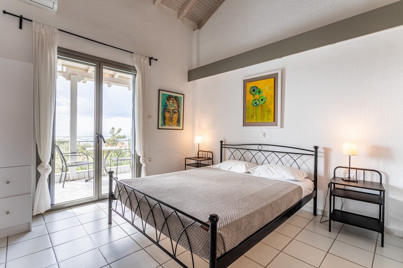 三人一室公寓 #6 (三楼)