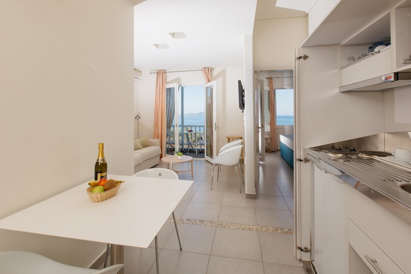 Family Suite 45m<sup>2</sup> (2 adults, 2 children)