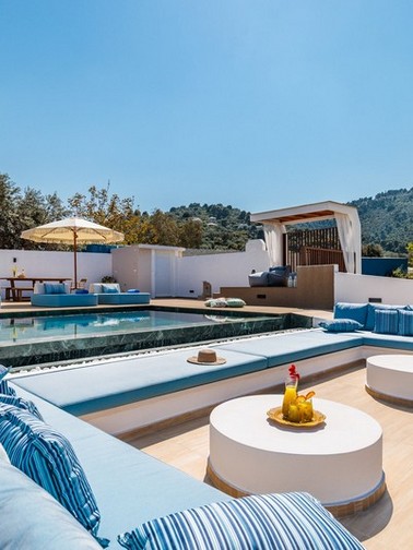 户外空间 - 别墅（4-6 人）