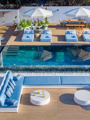 户外空间 - 别墅（4-6 人）