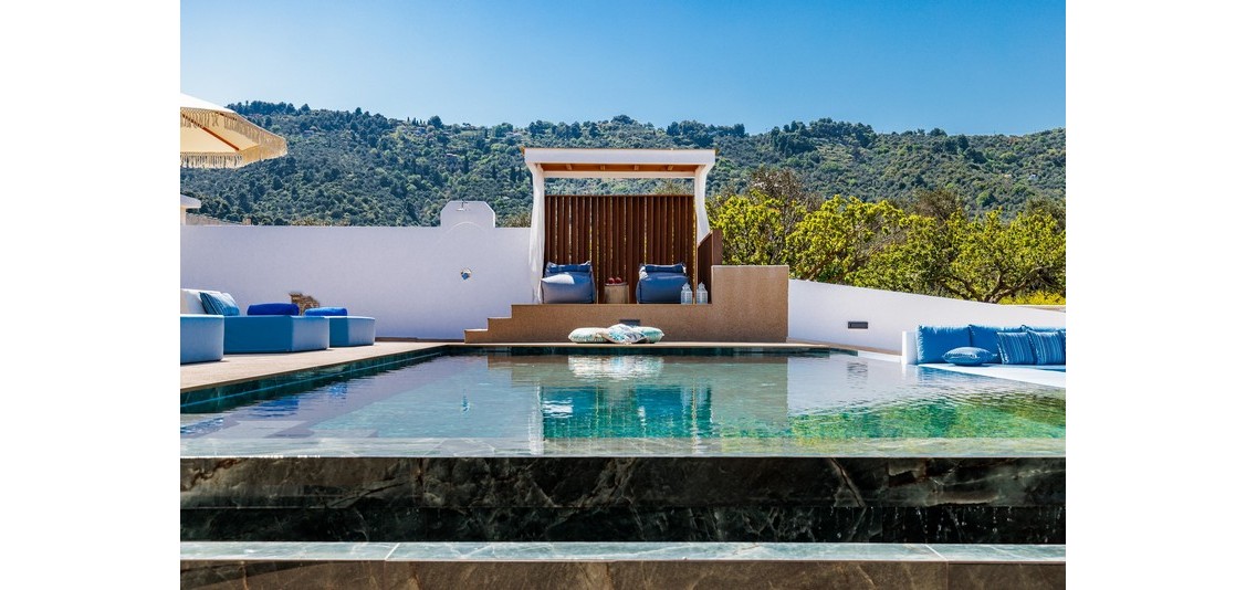 户外空间 - 别墅（4-6 人）