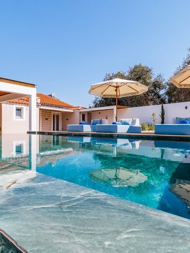 户外空间 - 别墅（4-6 人）