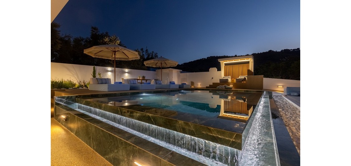 户外空间 - 别墅（4-6 人）