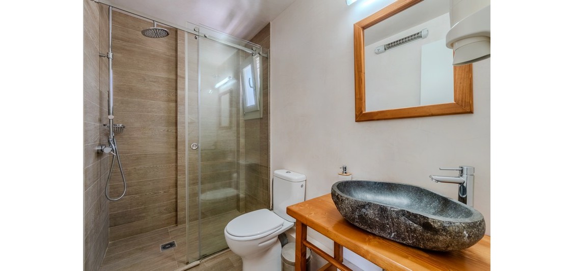 别墅 - White（4 位成人, 1 名儿童）