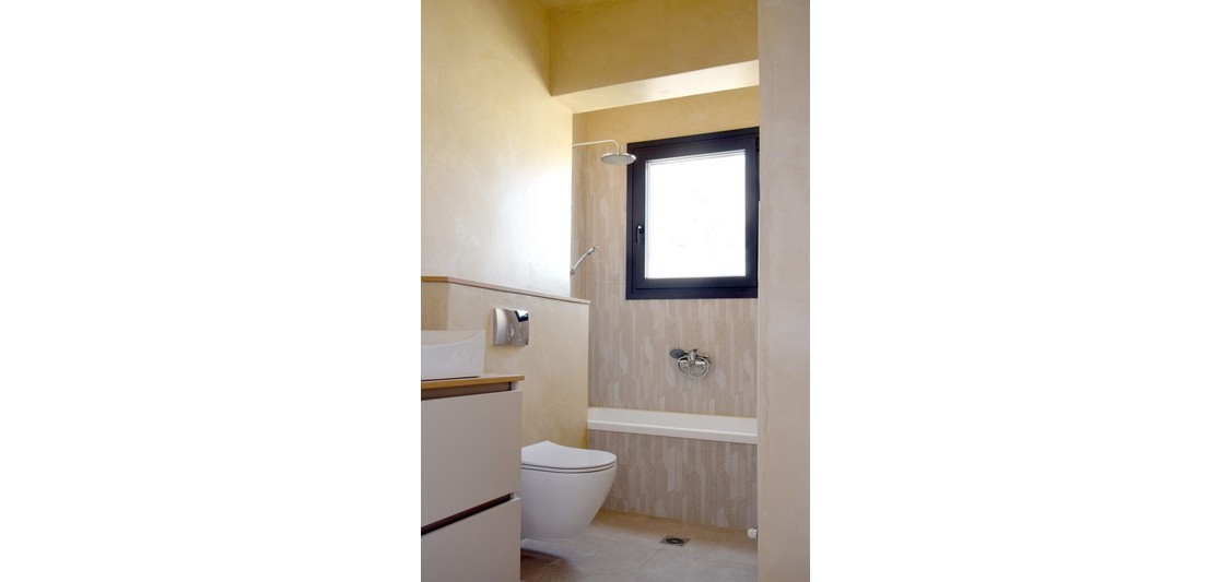 Πολυκατοικία, Πορφύρας 8, Άναυρος, Βόλος