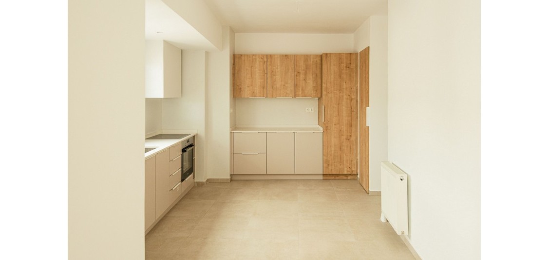 Πολυκατοικία, Ρήγα Φεραίου 68-70, Βόλος