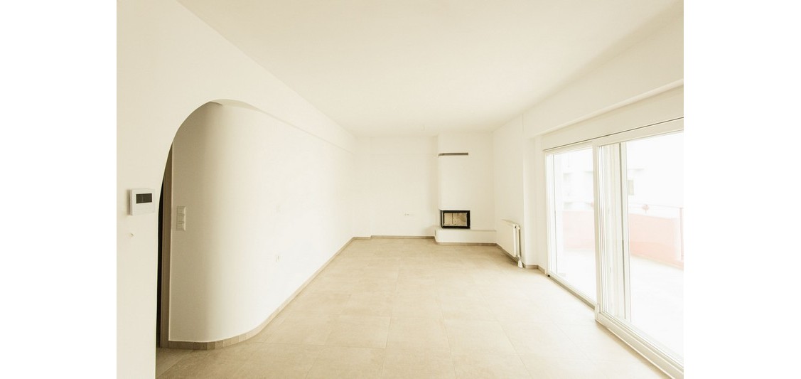 Πολυκατοικία, Ρήγα Φεραίου 68-70, Βόλος