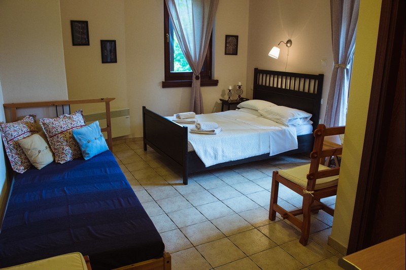 Studio mit Balkon und Bergblick