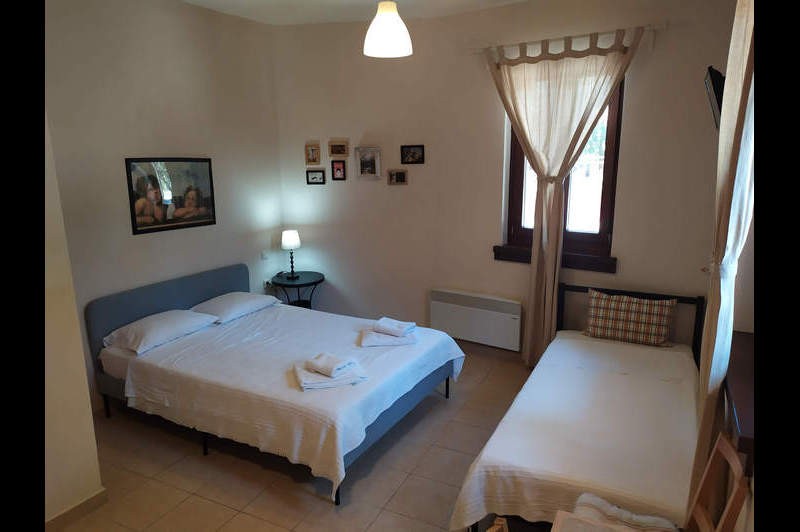 Studio mit eigenem Innenhof mit Bergblick