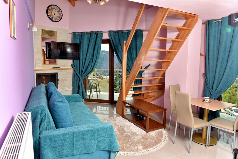 Apartment with Loft and Fireplace
