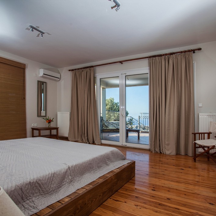 Bedrooms - Villa - 10 persons