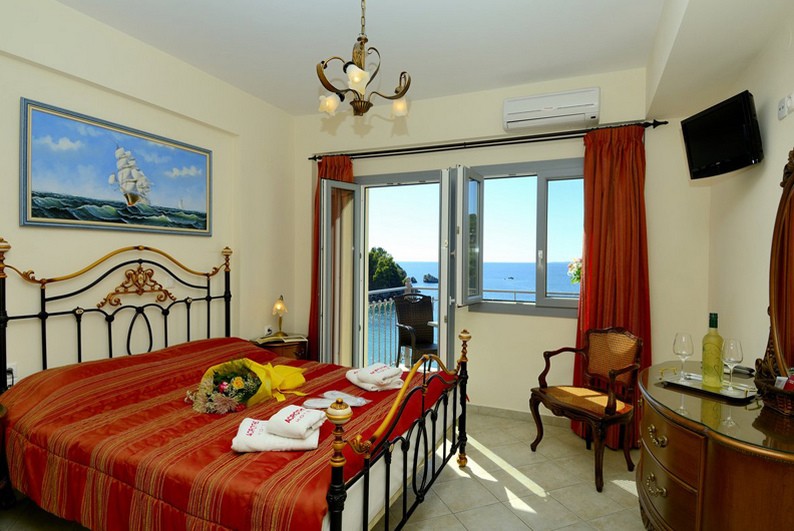 Deluxe Double Room with sea view